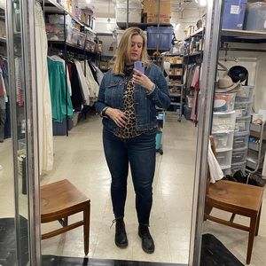 Meet your Posher, Liz